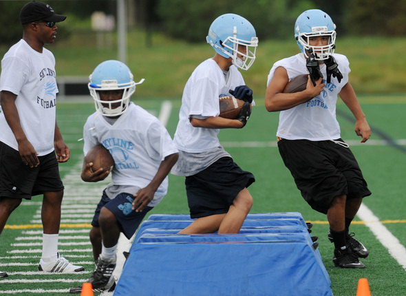 080910_SPT_Skyline Football_MRM_03.jpg